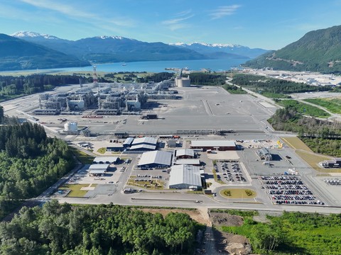 original An aerial view of LNG Canada’s liquified natural gas (LNG) export facility in Kitimat, British Columbia. Fluor and its joint venture partner, JGC Corporation, will provide engineering, procurement, fabrication, construction and commissioning for Phase 2 of the project, which will be built adjacent to the existing facility.