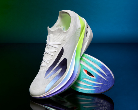 original Introducing the Skechers AERO Elite, the brand’s first super shoe designed for racing.