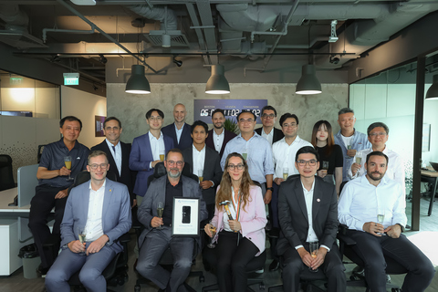 original Guardsquare celebrates the opening of its first Asia-Pacific office in Singapore on October 1, 2026, joined by employees, partners, customers, and government representatives.