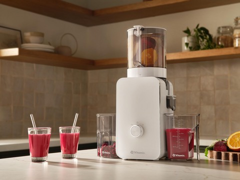 original The brand’s first-ever cold press juicer combines trusted Vitamix performance with hands-free operation and simple cleanup