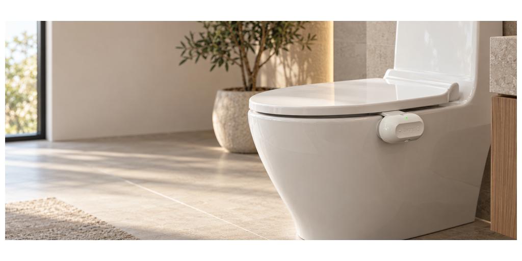 Sunlit Spa Bathroom Lid Closed