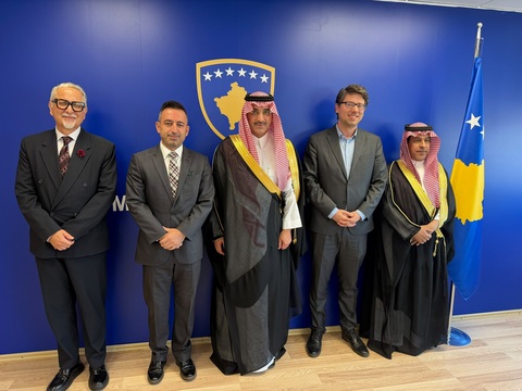 original SFD CEO and Kosovar's minsters sideline meeting (Photo: AETOSWire)