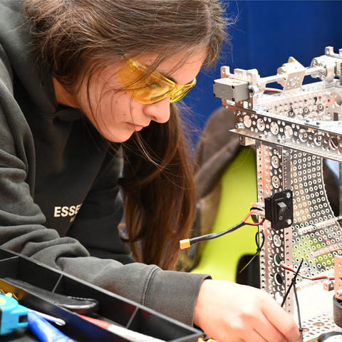 original At Advantage Academy, high school students are immersed in a professional learning environment where they develop skills through challenging, engaging and relevant educational experiences.