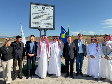 thumbnail SFD delegation and Kosovar representatives at the newly completed section of the Pristina–Mitrovica Highway (Photo: AETOSWire)