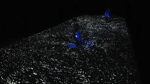 teamLab, Body of Waves, 2026, from the series Soft Black Hole - Your Body Becomes a Space that Influences Another Body, 2016-© teamLab *Shot in real space. No AI or CGI.