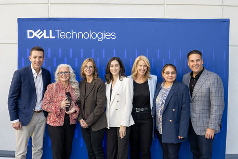 original CDW Canada team receiving the Canadian Partner Excellence Award by Dell Technologies at the Toronto Technology Forum.