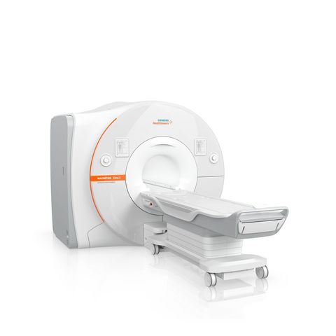 original Moderne 3-Tesla-MRT-Systeme von Siemens Healthineers wie das MAGNETOM Cima.X können den zunehmenden klinischen Einsatz implantierbarer Gehirn-Computer-Schnittstellen (BCIs) unterstützen. Bild: Siemens Healthineers