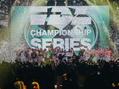 original Los Angeles GRV celebrates being crowned IDL’s first-ever Season Champion in front of a home crowd at the Shrine Expo Hall on September 20.