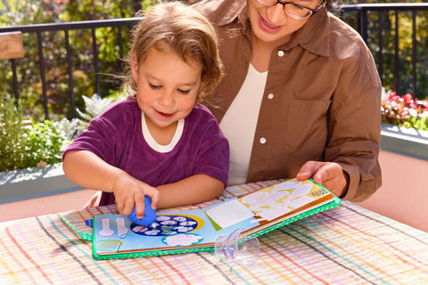 original From the makers of the award-winning Play Kits, Lovevery’s newest collection features 12 Mini Kits with more than 50 new playthings and books. Designed for ages newborn through 3+ years, The Mini Kits are packed with opportunities for discovery, problem-solving, and imaginative play at home and on the go. Built around real moments like first flights, restaurant meals, and car rides, each $50 kit offers purposeful, screen-free play for the times parents need it most.