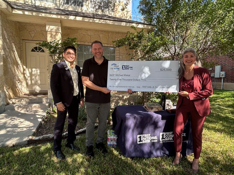original From left, FNBT District Manager Leo Mata, Army veteran Michael Makar and FNBT Regional Manager Susy Grunsten. Mr. Makar received a $25,000 HAVEN grant from FHLB Dallas awarded through its member FNBT.