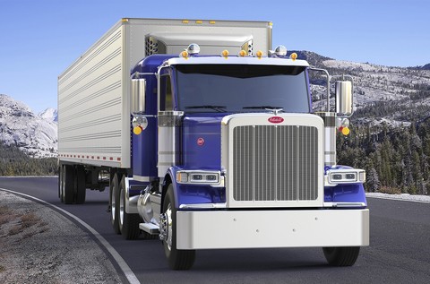 Peterbilt 589 Low Roof Sleeper Truck